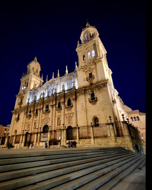 Jaén night tour: legends and mysteries - Plaza de la Constitución start: where you get your bearings fast