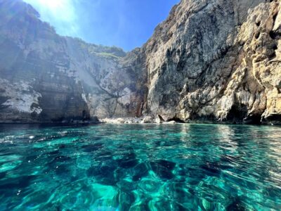 Jávea: Cala Portixol Kayak Tour with Snorkel & Cliff Jumping - Cala el Pom Snorkeling: Caves, Clear Water, and Sea Life Without the Hassle