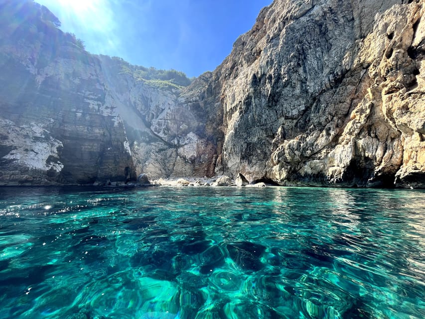 Jávea: Cala Portixol Kayak Tour with Snorkel & Cliff Jumping - Cala el Pom Snorkeling: Caves, Clear Water, and Sea Life Without the Hassle