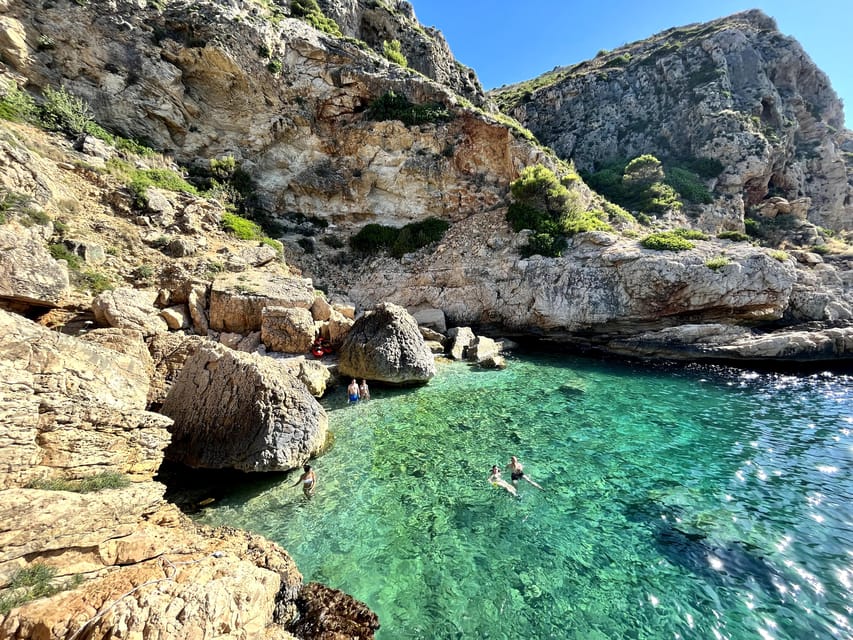 Jávea: Cala Tango and San Antonio Nature Reserve Kayak Tour - Cala Tangó: Cliff Jumping, Snorkeling, and the Best Kind of Choice