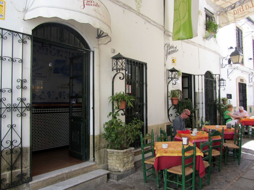 Jerez: Traditional Tapas Tour - The core experience: 3 tabancos, tapas, and sherry pairing that makes sense