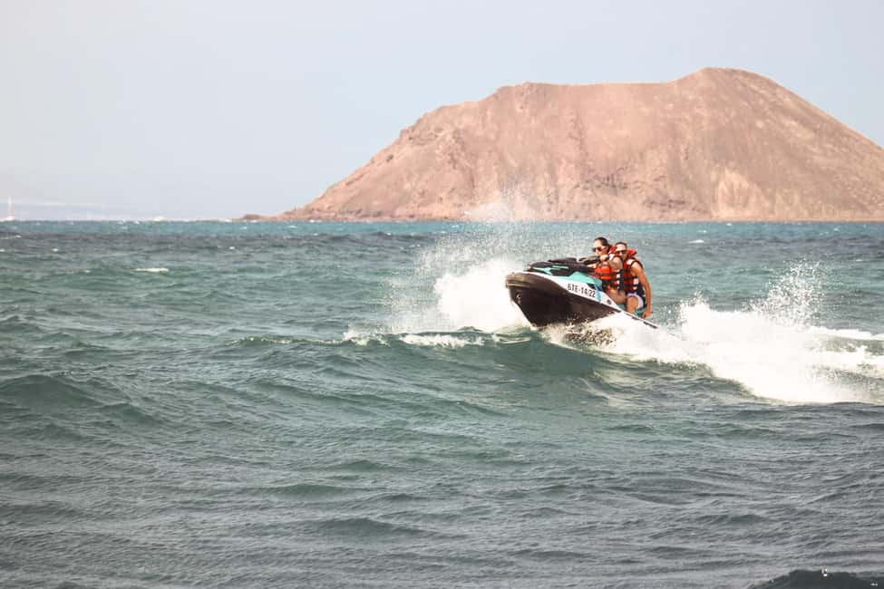 Jet Ski Tour Corralejo, Isla de Lobos - Corralejo Jet Ski to Isla de Lobos: More Than Speed
