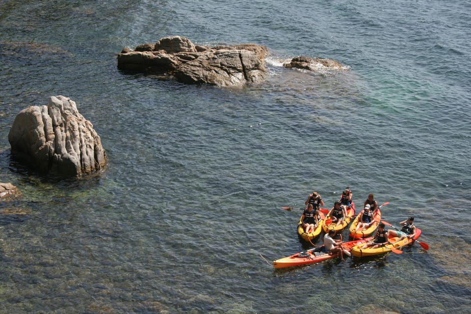 Kayak and Snorkel in Playa de Aro, Costa Brava - Beach bars and rock jumping: fun extras that can vary