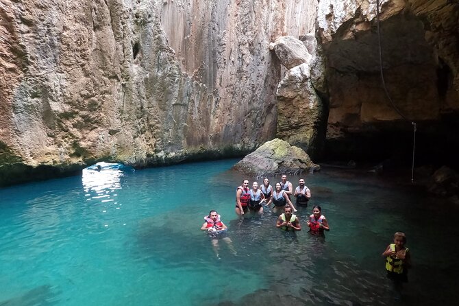 Kayak excursion to Cala de Moraig, Fish Cave and Testos - Testos cove: a history stop you don’t have to work for