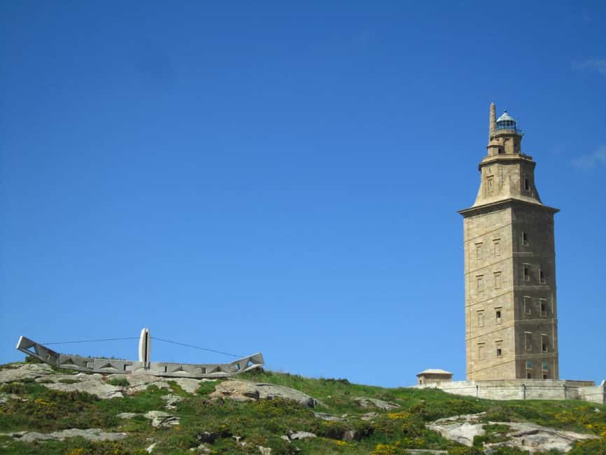 La Coruna: Sightseeing Bus Tour for Cruisers - Castle of San Antón: an old fortress with a very practical museum stop