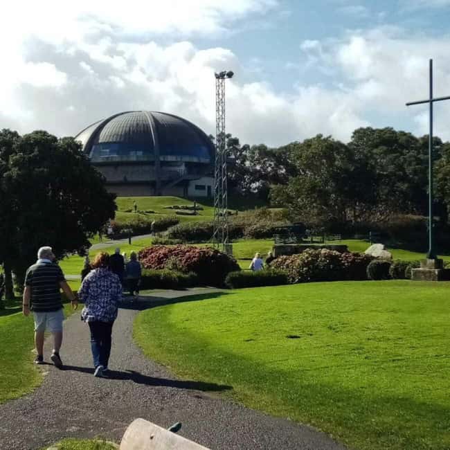 La Coruna: Sightseeing Bus Tour for Cruisers - Mount of San Pedro: WWII artillery in a park with real comfort stops