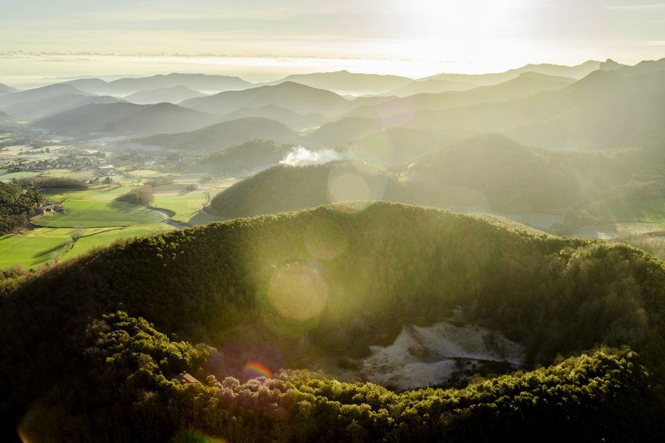 La Garrotxa Volcanoes Half-Day Hot Air Balloon Flight - Getting to Vol de Coloms near Santa Pau (and why timing matters)
