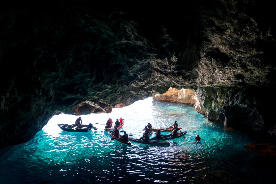 La Herradura: Cerro Gordo Natural Park Kayak & Snorkel Tour - The kayak portion: learning fast and staying close to the action