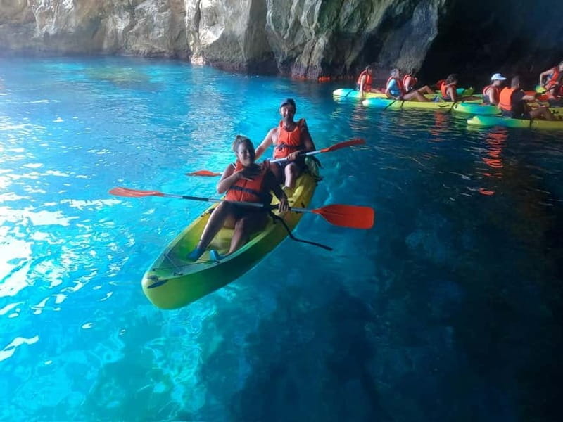 La Herradura: Kayak & Snorkel Tour Maro-Cerro Gordo Reserve - Why La Herradura sea caves feel different from a normal coastal walk