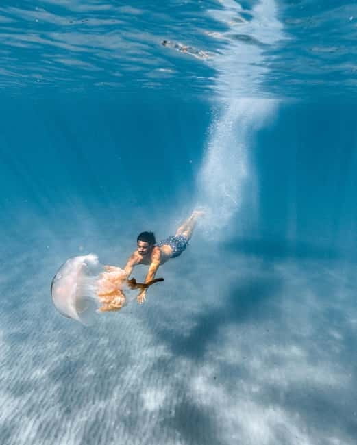 La Herradura: Kayak & Snorkel Tour Maro-Cerro Gordo Reserve - Weather, wind, and when conditions can change the plan