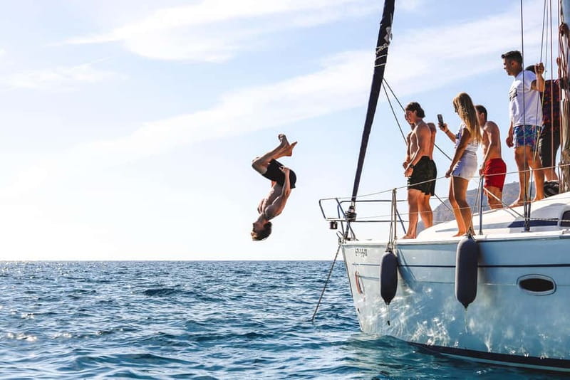 La Herradura: Sailing with a view of dolphins - Should You Book This Dolphin Sailing Trip?