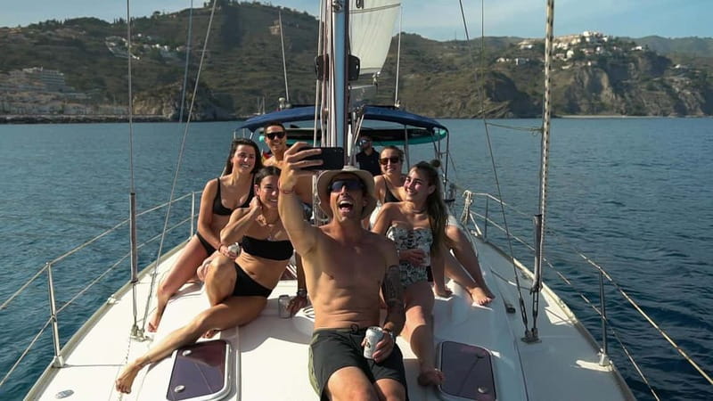 La Herradura: Sailing with a view of dolphins - On a Bavaria 37 Cruiser: Comfort Without the Fuss