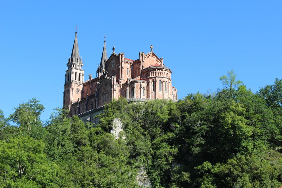 Lakes of Covadonga and Sanctuary of Covadonga: Guided and interpreted tour - Who this tour suits best in Asturias