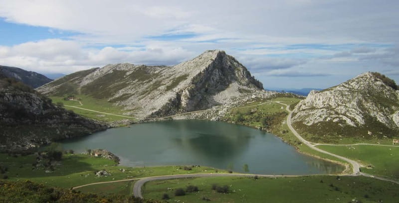 Lakes of Covadonga and Sanctuary of Covadonga: Guided and interpreted tour - Buferrera iron mines: a different kind of stop, with context