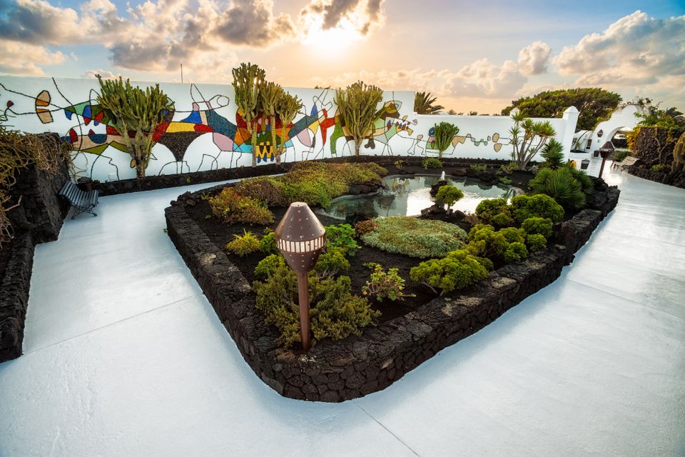 Lanzarote: César Manrique Foundation and Teguise Market - Key things to know before you go