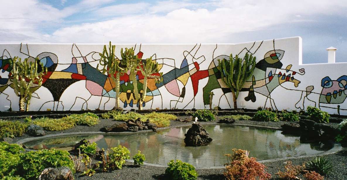 Lanzarote: César Manrique Foundation and Teguise Market - Hotel pickup and the air-conditioned bus: the part that shapes your day