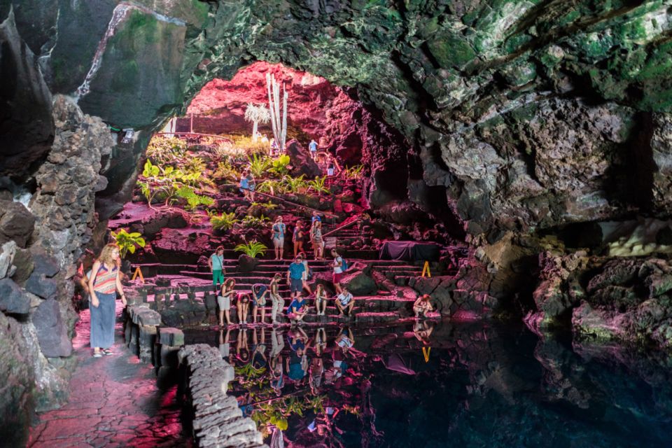 Lanzarote: César Manrique Full-Day Tour - Lunch on this tour: plan for an extra meal stop