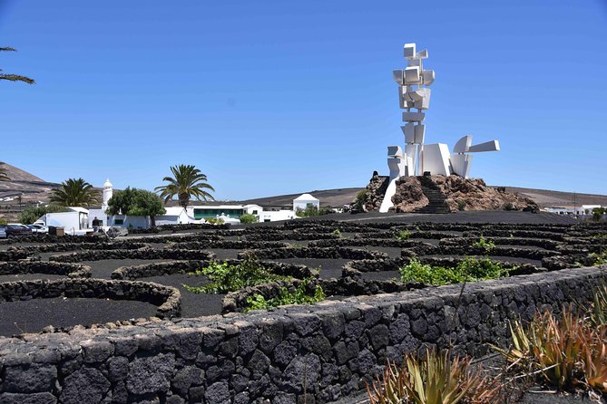 Lanzarote Cesar Manrique with Jameos del Agua Entrance - What this Manrique day trip is really like (and why it works)