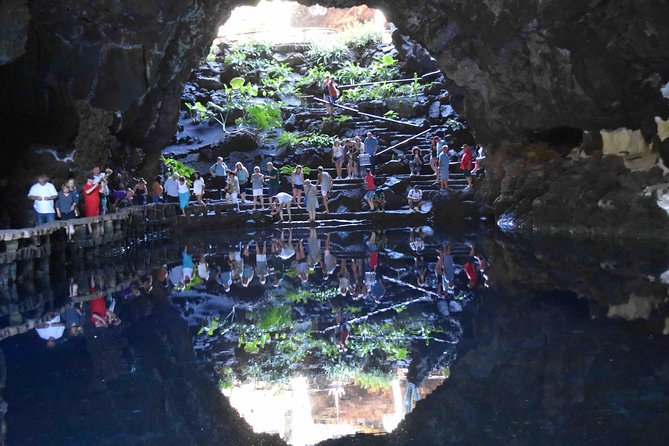 Lanzarote Cesar Manrique with Jameos del Agua Entrance - Stop 1: Monumento al Campesino and Haria—quick context with real character