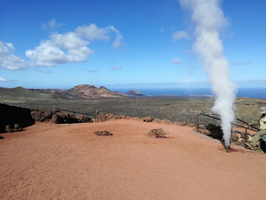 Lanzarote: Day Tour for Cruise Passengers - Valley of a Thousand Palms and the Corona Volcano viewpoint