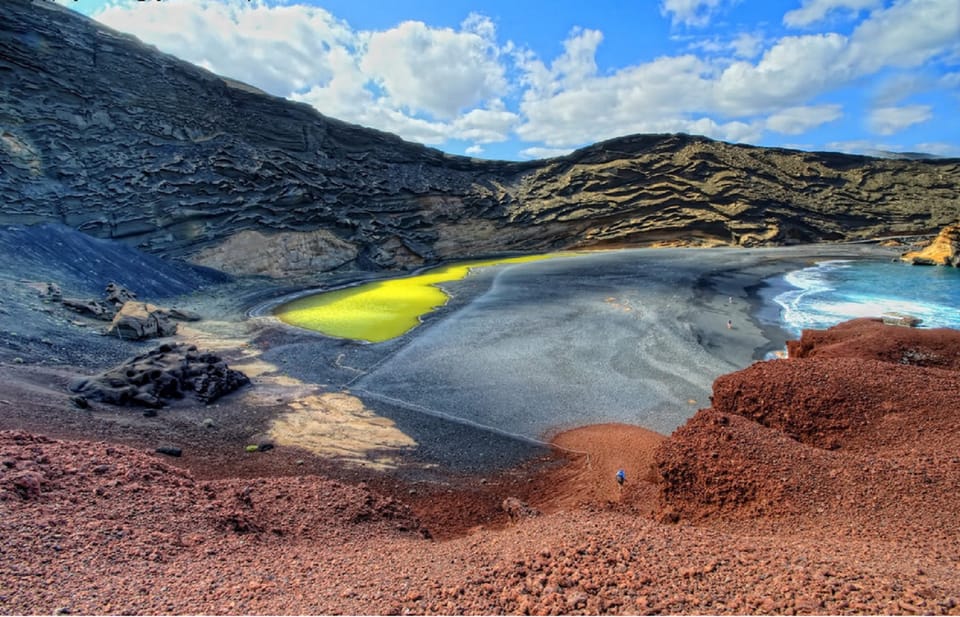 Lanzarote: Day Tour for Cruise Passengers - Green Lagoon and salt marshes: a calmer ending with volcanic color
