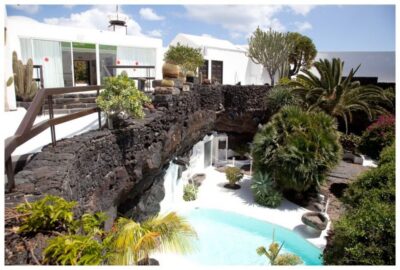 Lanzarote: Full Day Bus Tour with Scenic Views - Morning Pickup and Getting on the Right Coach