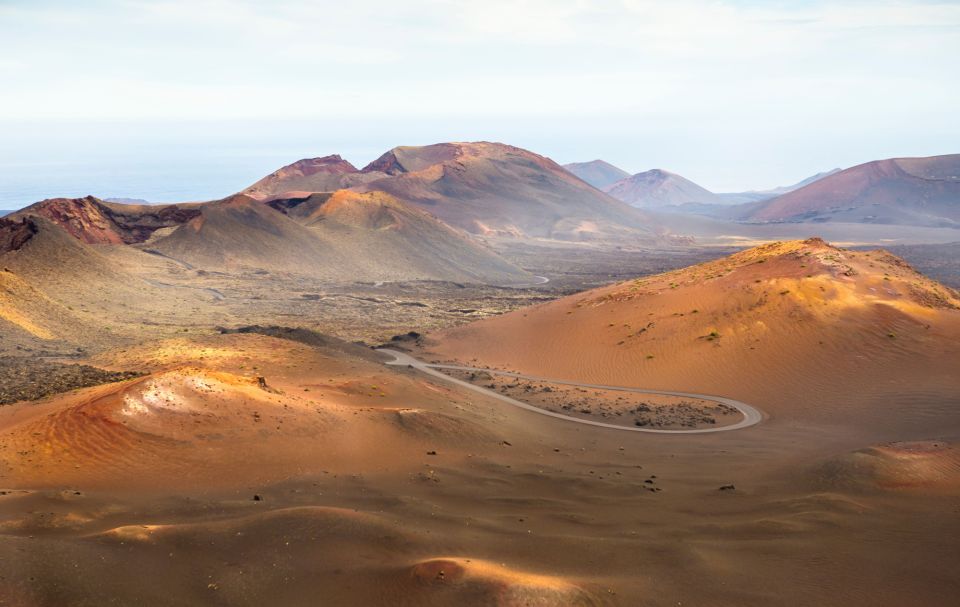 Lanzarote: Guided Day Trip to Timanfaya Park & Lago Verde - Yaiza and Los Hervideros: the volcanic story before the big park