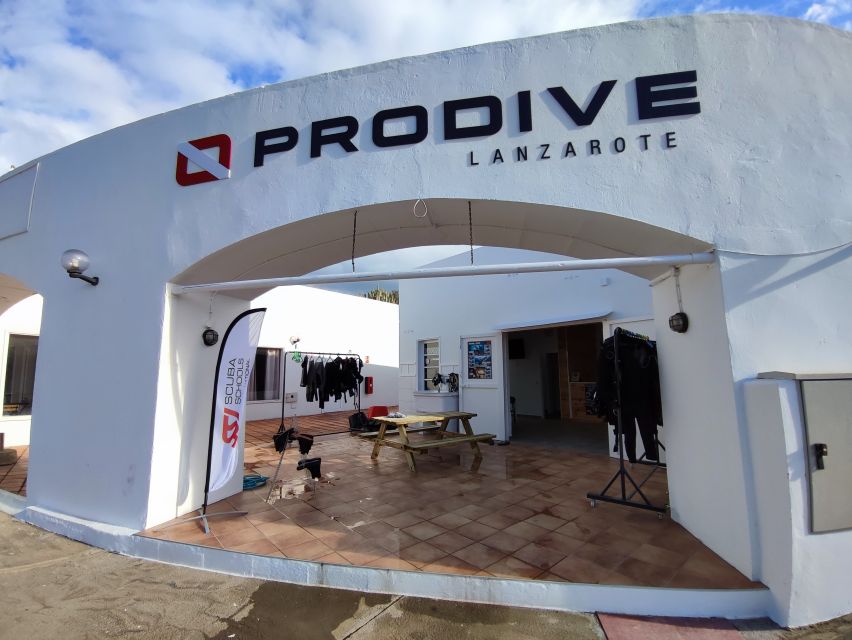 Lanzarote: Intro to Diving Experience for Beginners - Timing and Planning: The 2.5-Hour Format and the Flying Rule