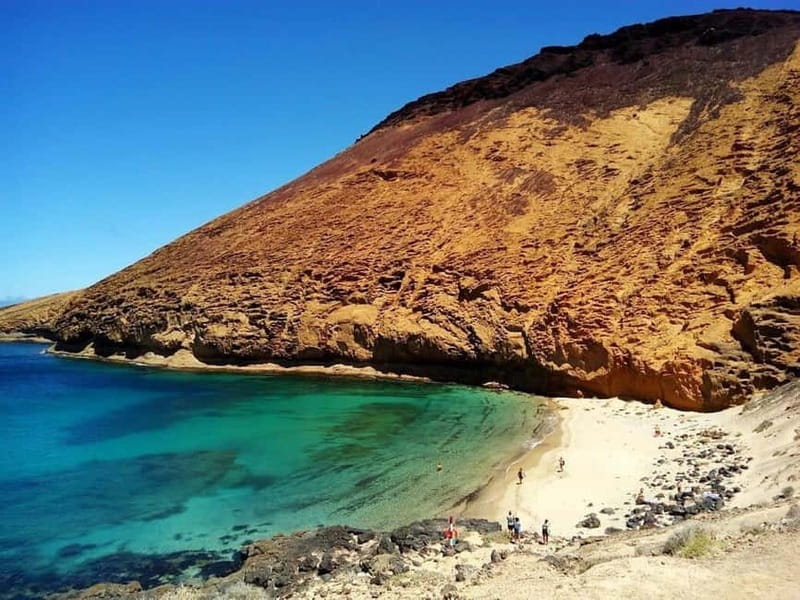 Lanzarote: La Graciosa Complete Jeep Tour with Beach Time - Why This La Graciosa Jeep Route Is Worth It