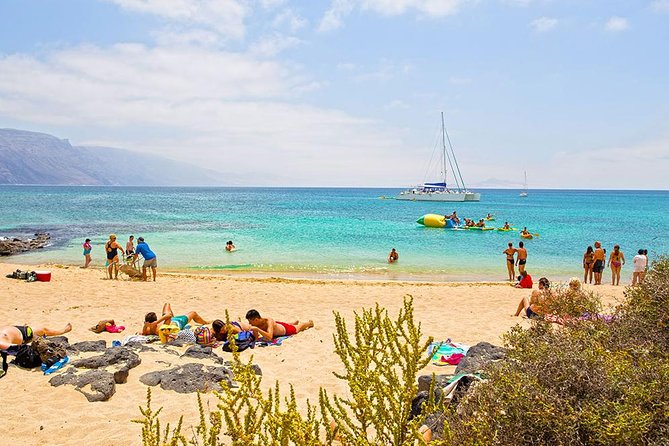 Lanzarote: La Graciosa island cruise with lunch and water activities - Stop 1: Orzola—Quick Start, Then Into Island Mode
