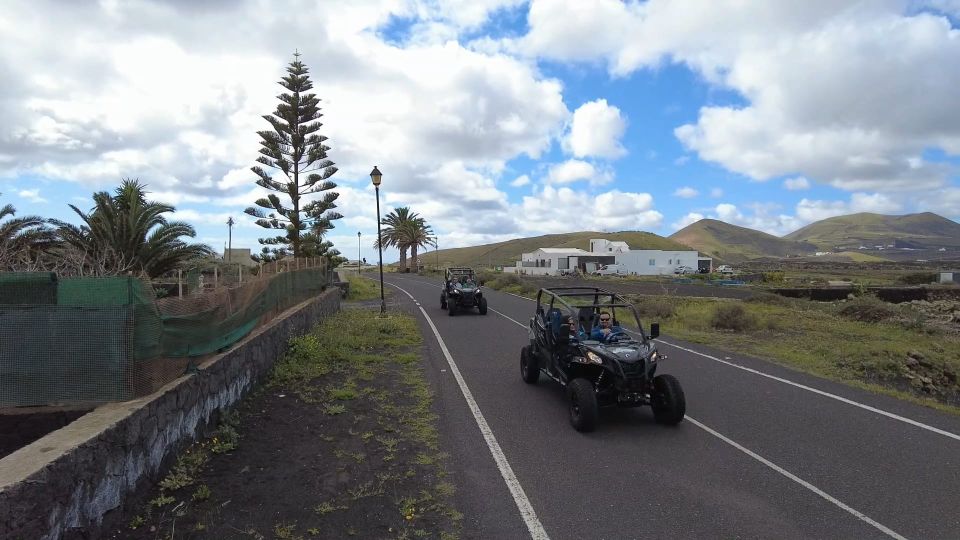 Lanzarote: Mix tour Guided Buggy Volcano Tour 4 or 6 seater - How the off-road feels: dusty thrills, goggles, and a controlled pace