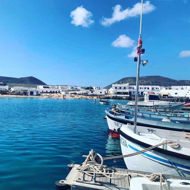Lanzarote: Return Ferry to La Graciosa with Bus Pickup - What the $47 Ticket Really Buys You