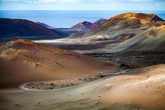 Lanzarote Short South Tour with Timanfaya Volcano Entrance - Camel Shed Stop: The Optional Ride and How to Think About It
