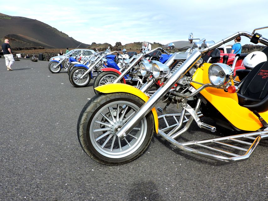 Lanzarote: three wheeler trike tour for three people - La Geria vineyards and Tinajo: where the island looks engineered