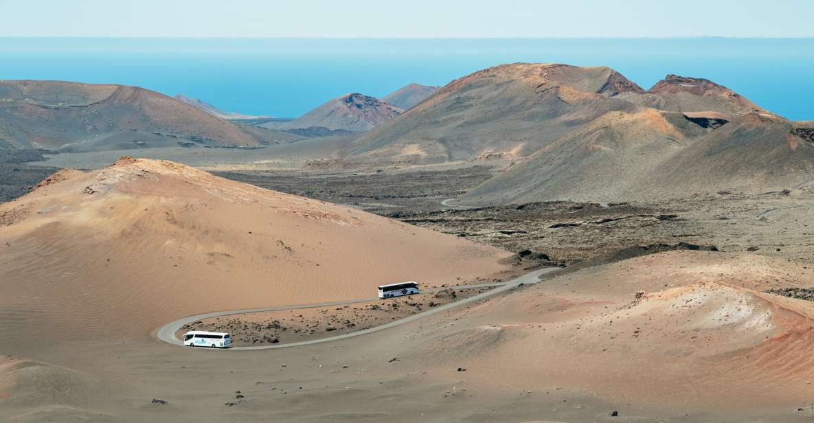 Lanzarote: Timanfaya National Park & La Geria Tour - El Golfo and the Green Lagoon: The Color Contrast You Came For