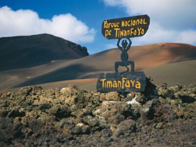Lanzarote: Timanfaya National Park Tour - The Drive That Sets the Mood: Pickup to the Volcano Route