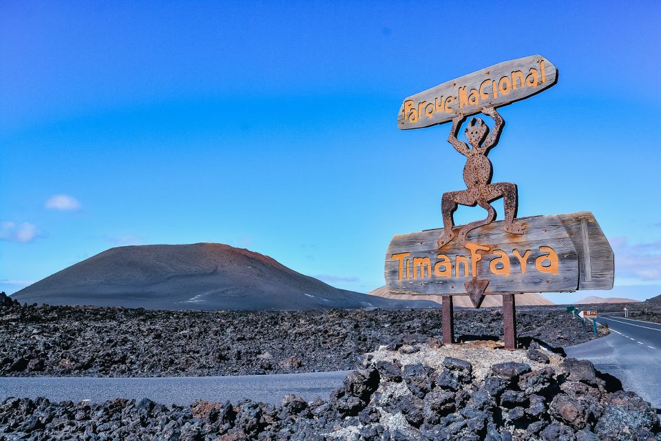 Lanzarote: Volcanos of Timanfaya and Caves Tour with Lunch - Jameos del Agua: The Cave Stop That Actually Changes the Mood