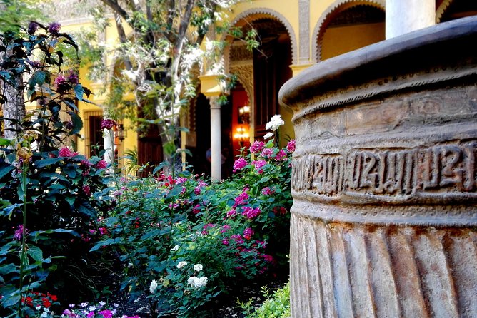 "Las Dueñas" Palace ticket + Audioguide - Gardens that give you breathing room