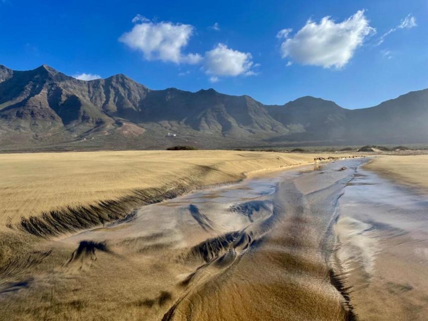 Las Palmas: Fuerteventura Cofete Beach and Desert Safari - The stops you might not expect: extra photo breaks and a longer walk