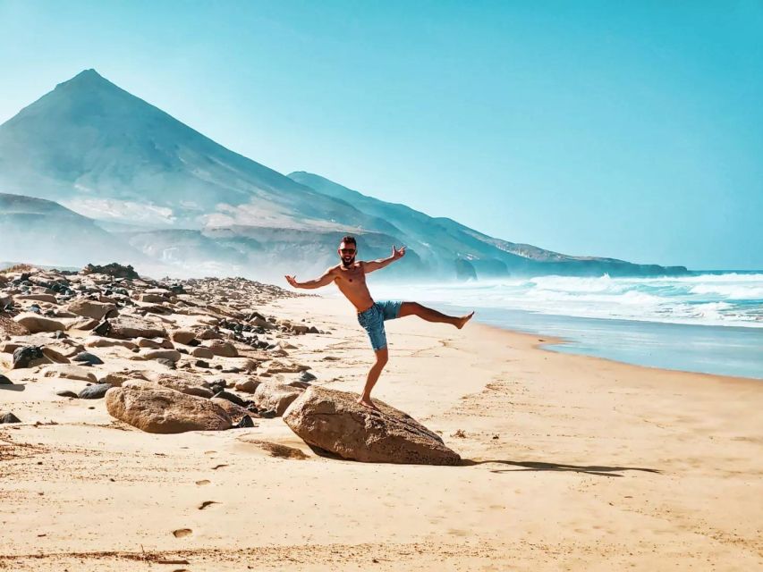 Las Palmas: Fuerteventura Cofete Beach and Desert Safari - Cofete Beach and Roque del Morro: what makes the south so special