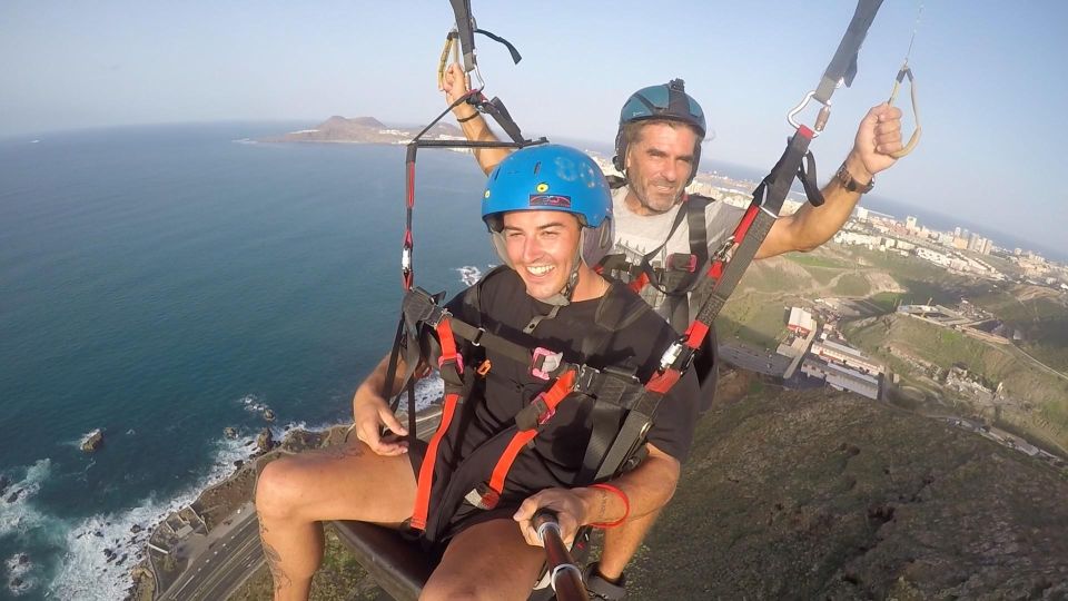 Las Palmas: tandem paragliding flights for everyone - Should You Book This Tandem Paragliding Flight Over Las Palmas?