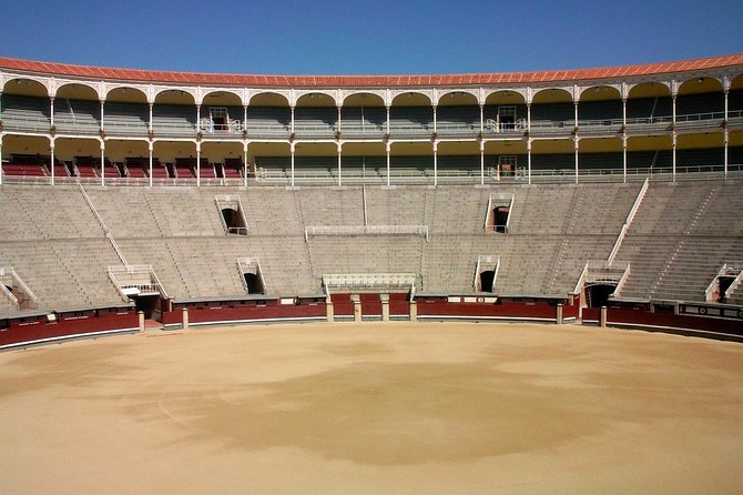 Las Ventas: Bullfighting Hall, Museum and Tour of the Bullring - Standing on the bullring: how the guide makes the arena click