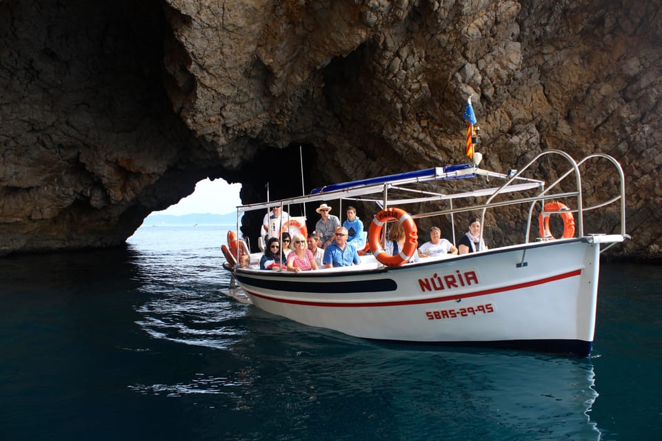 L'Estartit: Boat Trip to the Medes Islands and the NP Caves - Starting at Espigó de Llevant: Where the Trip Actually Begins