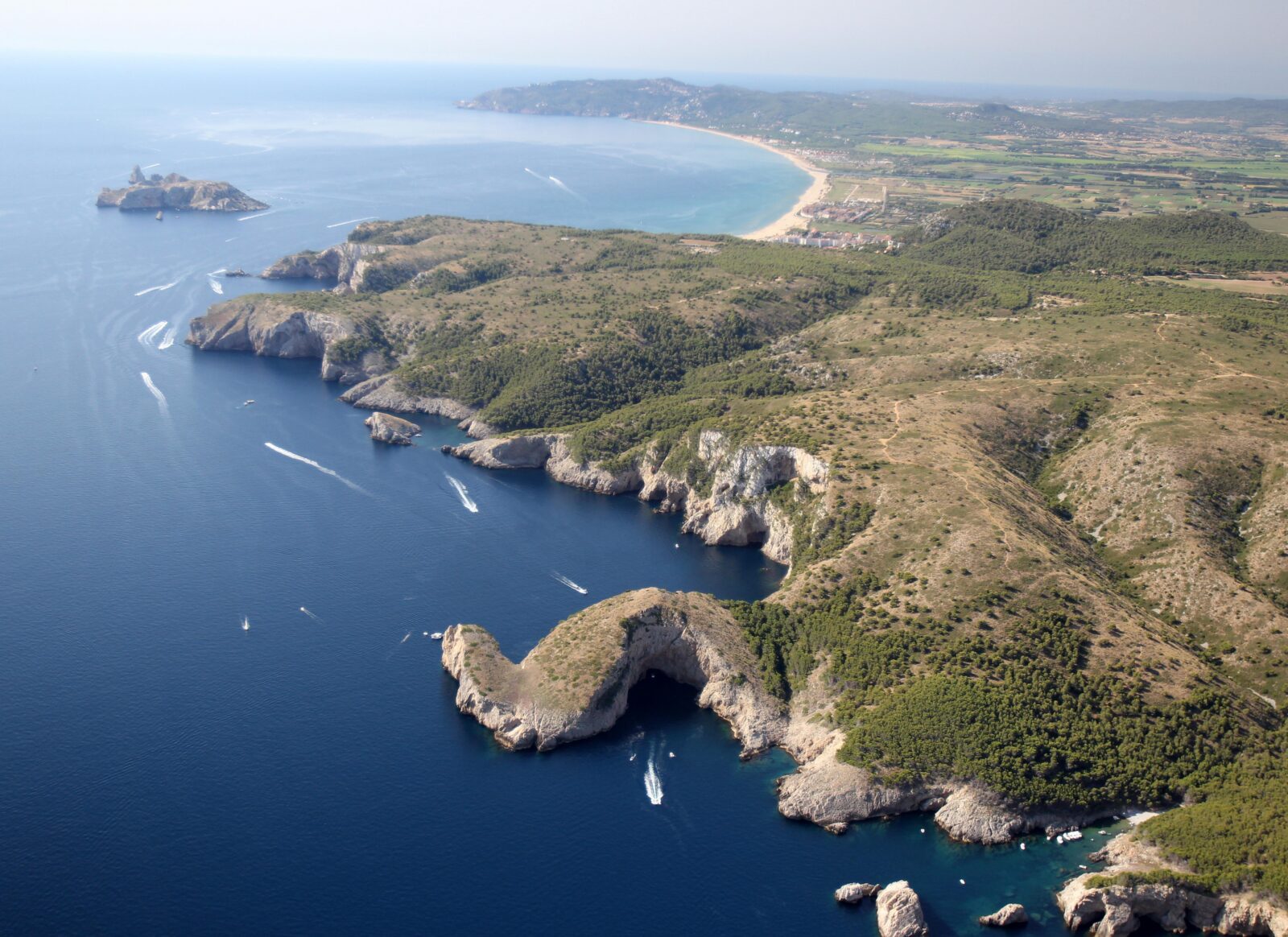 L'Estartit: Boat Trip to the Medes Islands and the NP Caves - Photo Stops and Scenic Drives: How to Use the Timing