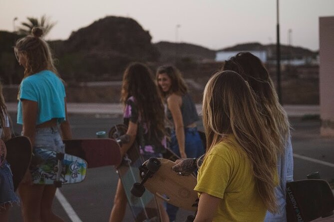Lezioni di Surf per Beginner e Intermedi (6 persone a istruttore) - Should You Book BeDreamer Surf Lessons at Dreamwave Surfschool?