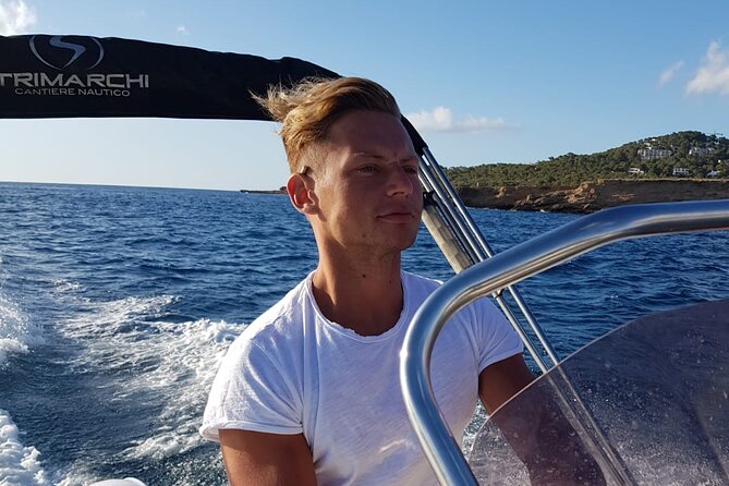 License-free boat rental Trimarchi Nica 53S - How the 8 Hours Works: Routes You Can Shape Around Cala Bassa and Cala Comte