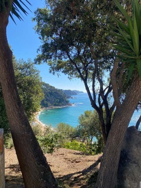 Lloret de Mar: Guided Sightseeing Tour in a 4x4 Vehicle - The 2-hour route: beach views, castle moments, hermitage stops