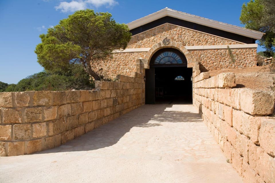 Llucmajor: Bodegas Bordoy Wine Tour - First look at Bodegas Bordoy in Llucmajor