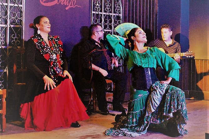 Local Flamenco Show with dinner at El Cortijo - Taberna Flamenca El Cortijo: A Madrid flamenco night with real posture