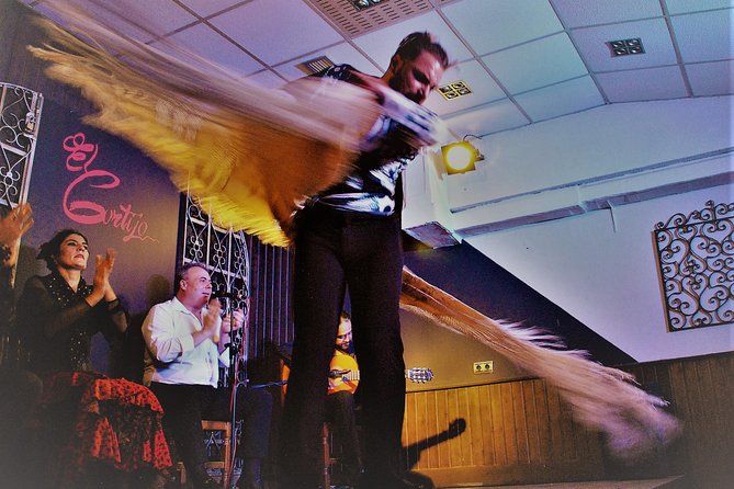 Local Flamenco Show with dinner at El Cortijo - The optional pre-show workshop: castanets, rhythm, and why it matters